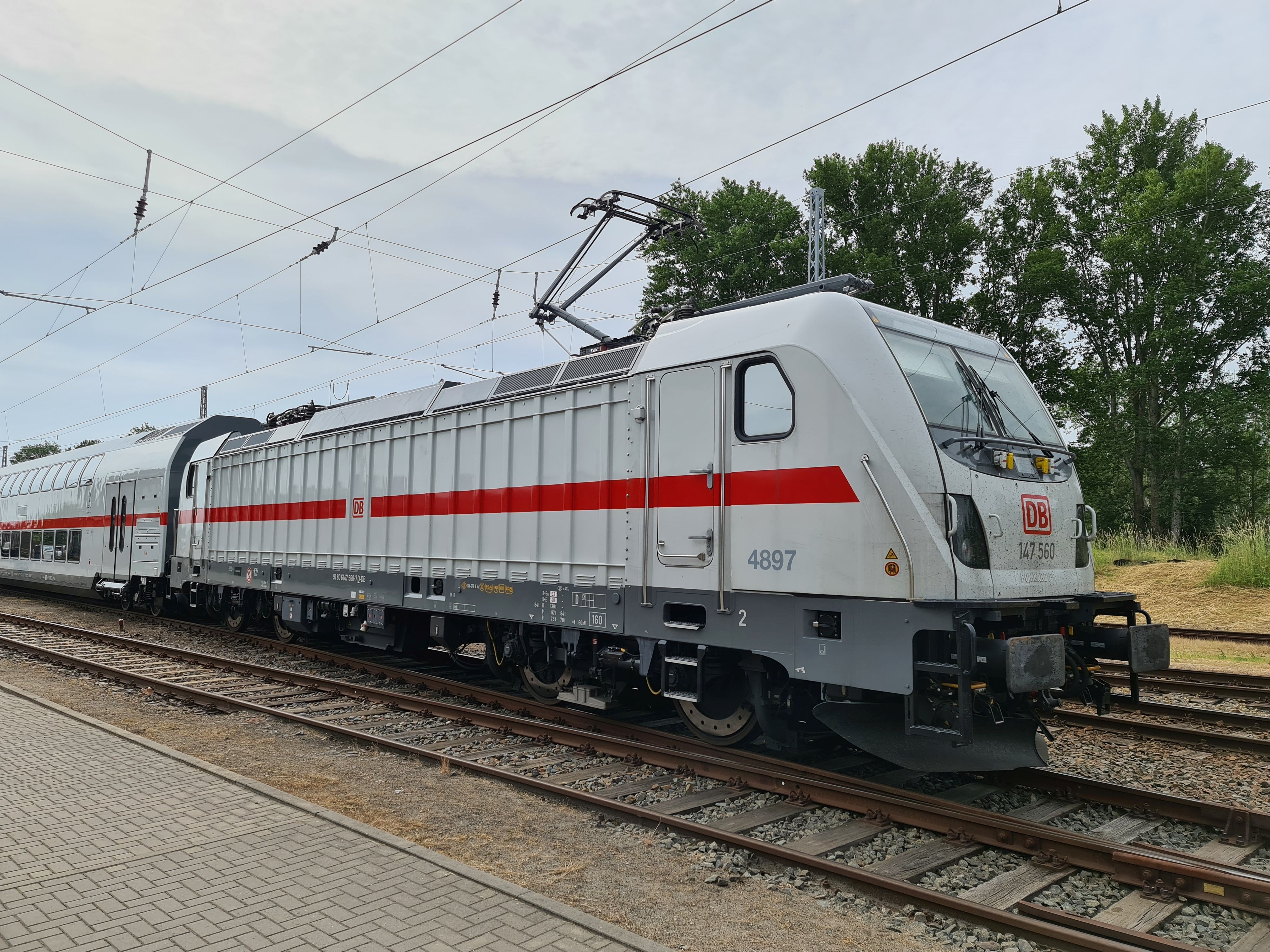 Lok 147 560