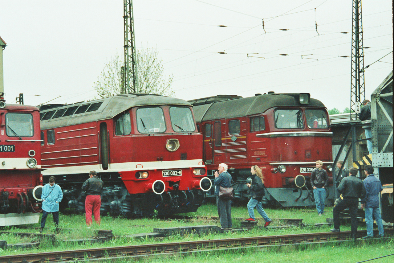 120 338, 130 002 in Dresden, 199x