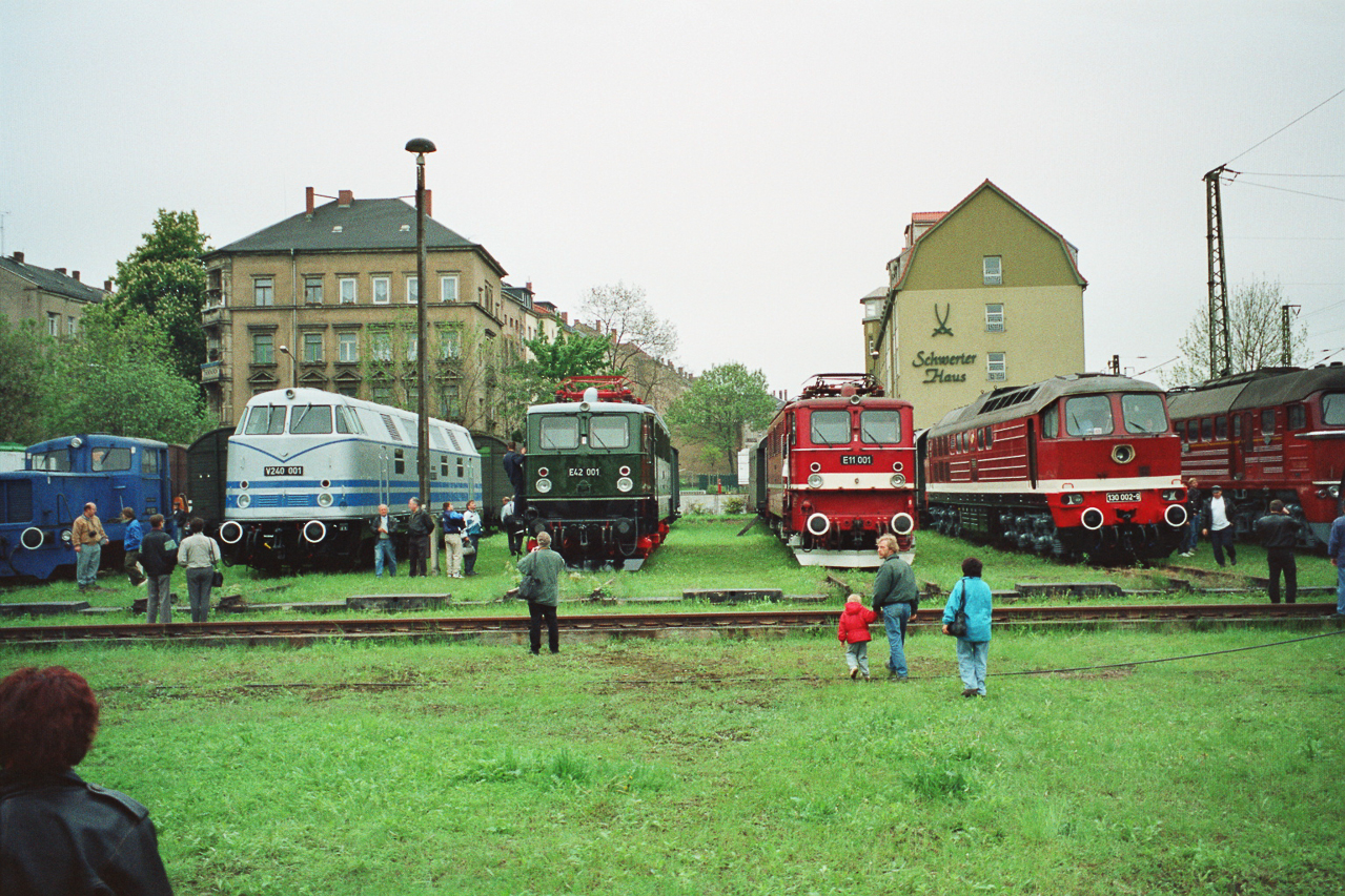 130 002, E11 001, E42 001, V240 001 in Dresden, 199x