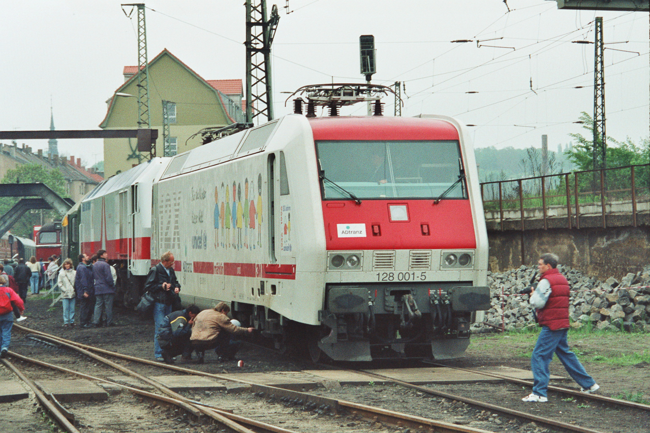 128 001 in Dresden, 199x