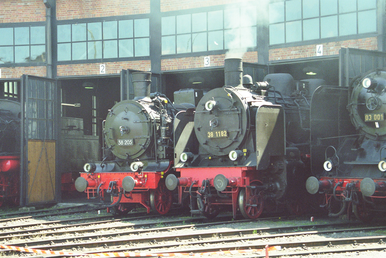 03 001, 38 205, 38 1182 in Dresden, 199x